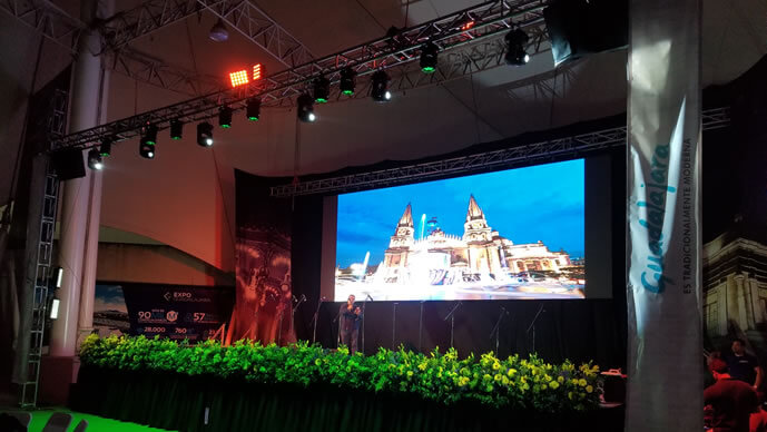 Expo Guadalajara. Renta de pantallas led
